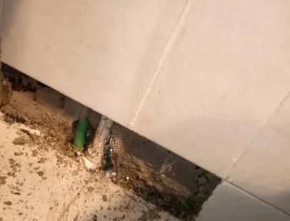 偃师楼顶漏水维修公司分享下修复水管漏水的几种小方法